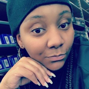 Meet your Posher, Keisha